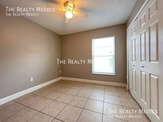 Building Photo - 1143 Fremont Park Ave