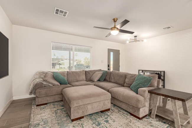 Building Photo - 6701 E Culver St