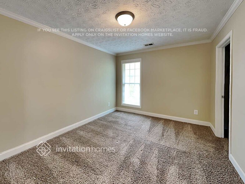 Building Photo - 707 Dellrose Trce