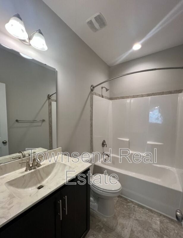 Building Photo - 2513 Owlands Ct