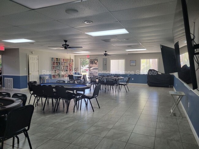 Building Photo - 4903 Myrtle Oak Dr