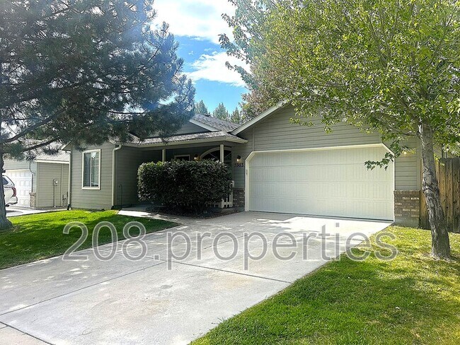 Building Photo - 5903 S Snowdrop Pl