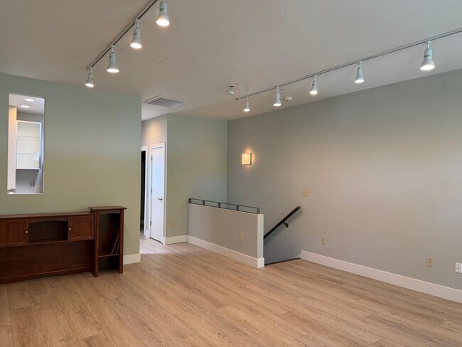 Building Photo - Rare Live/Work or Residential Opportunity in the Heart of North Oak Park!