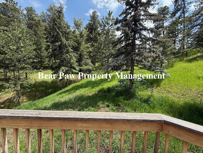 Building Photo - Beautiful Home in Riva Chase!