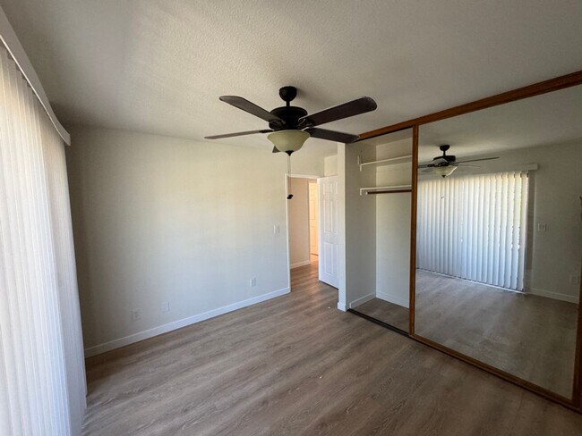 Building Photo - 023rd St 1253