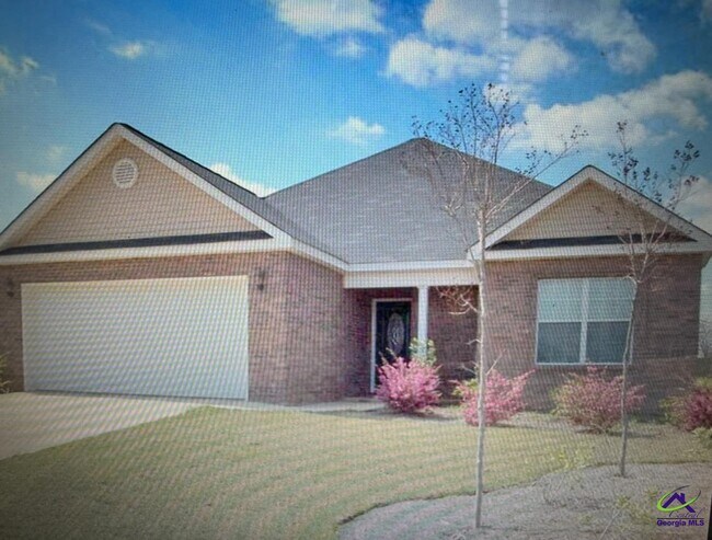 Primary Photo - 210 Manchester Ln