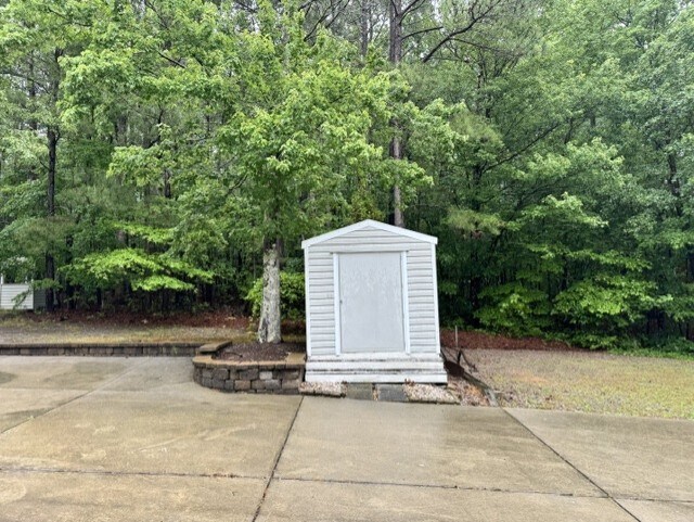 Building Photo - 2480 Hortons Pond Rd