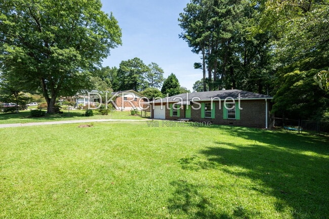 Building Photo - 754 Sheffield Rd