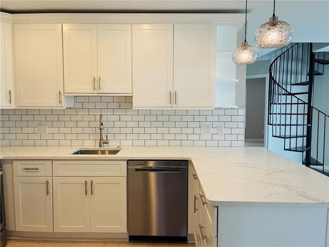 Building Photo - 3842 Avensong Village Cir