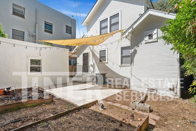 Building Photo - 1321 17th St