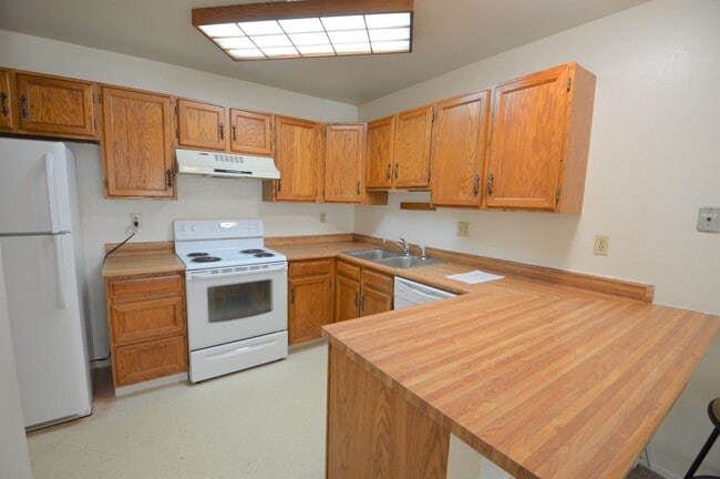 Building Photo - 3Bd/2.5Ba Lafayette Townhome Available Now