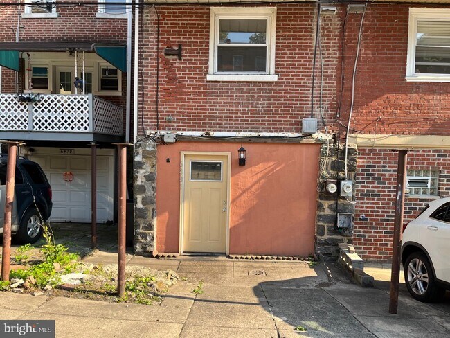 Building Photo - 6481 Morris Park Rd