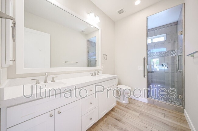 Building Photo - 28995 N 71st Ave