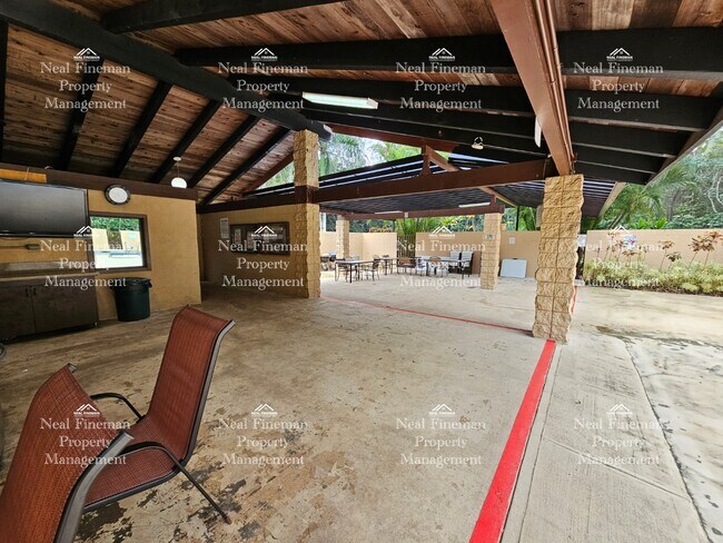 Building Photo - Waikalani Woodlands in Mililani’s. 2 bed, 1 bath and 2 parking condo