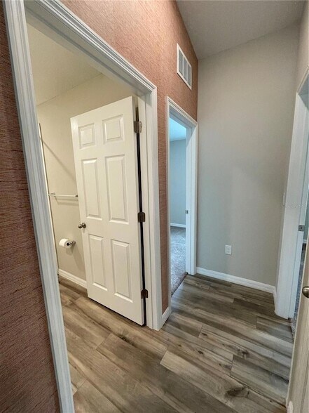 Building Photo - 7838 Peace Lily Ave