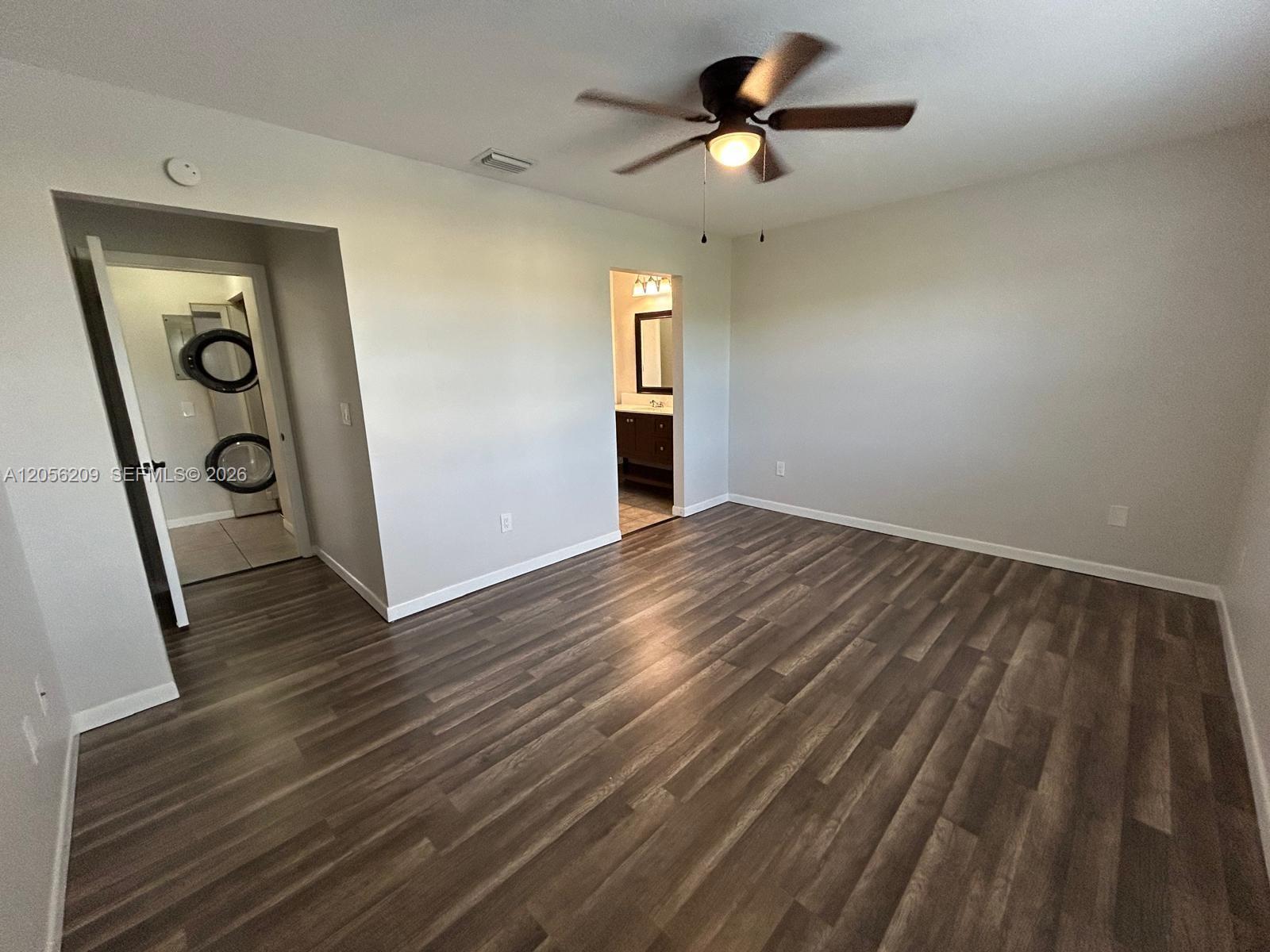 Building Photo - 1197 Washington Cir