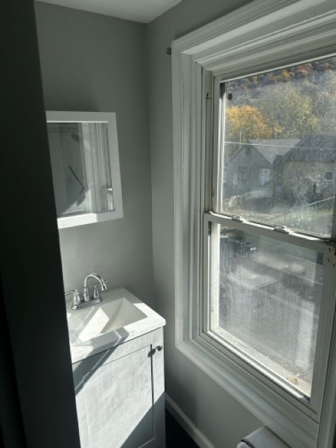 Building Photo - 526 Selfridge St