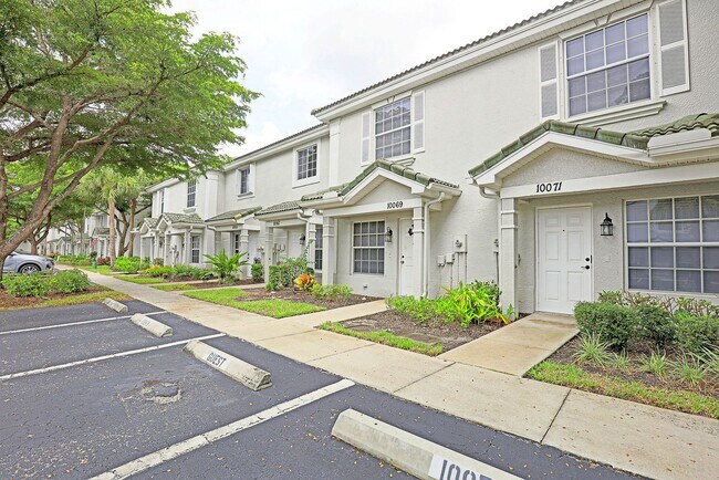 Primary Photo - Cypress Landing 10067