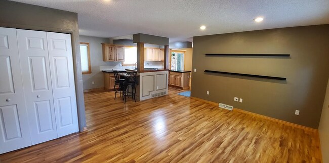Building Photo - 8762 W 75th Pl