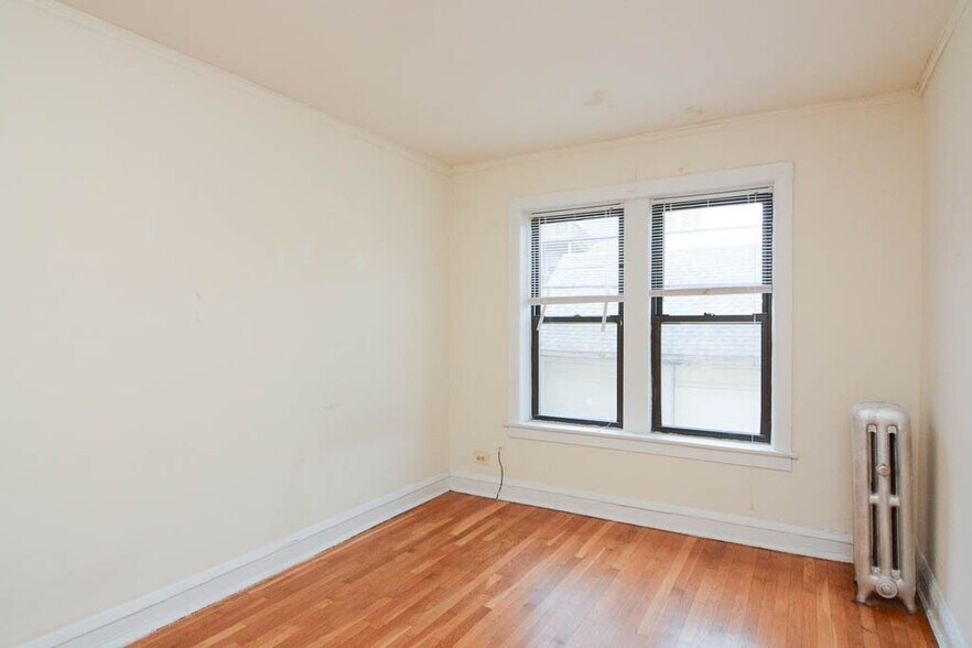 Building Photo - 3310 W Schubert Ave