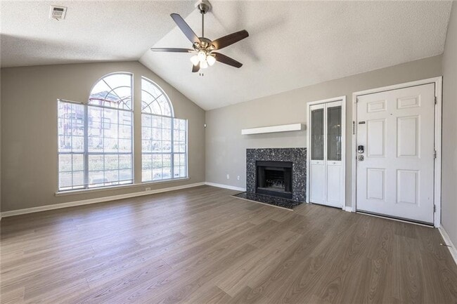 Building Photo - 1107 Sandy Ln Dr