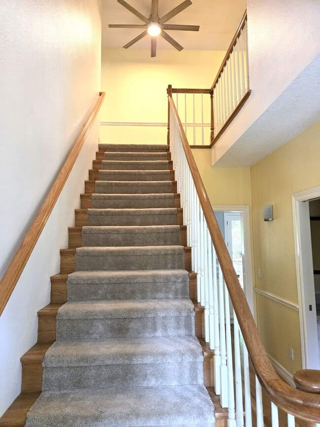 Building Photo - Exceptional Property!  Large home on 20 ac...