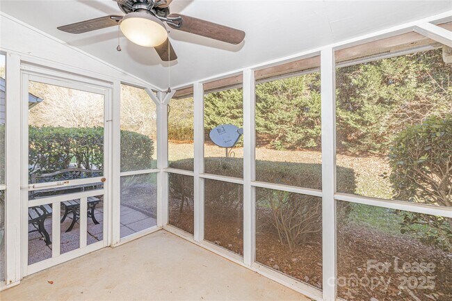 Building Photo - 4709 Morning Dew Ct