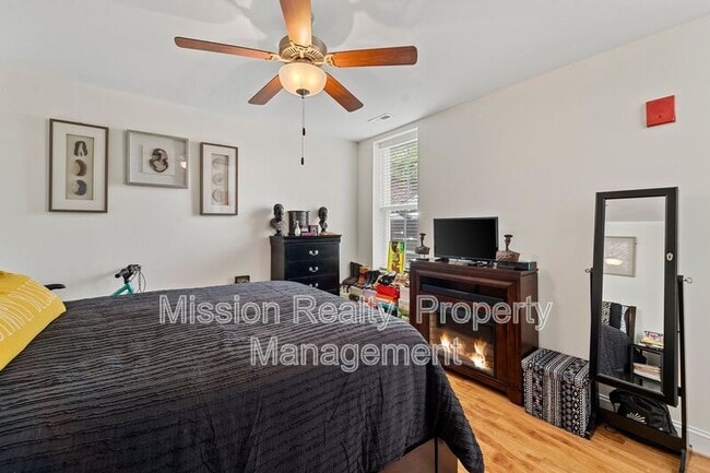 Building Photo - 4307 Fountain Square Plaza