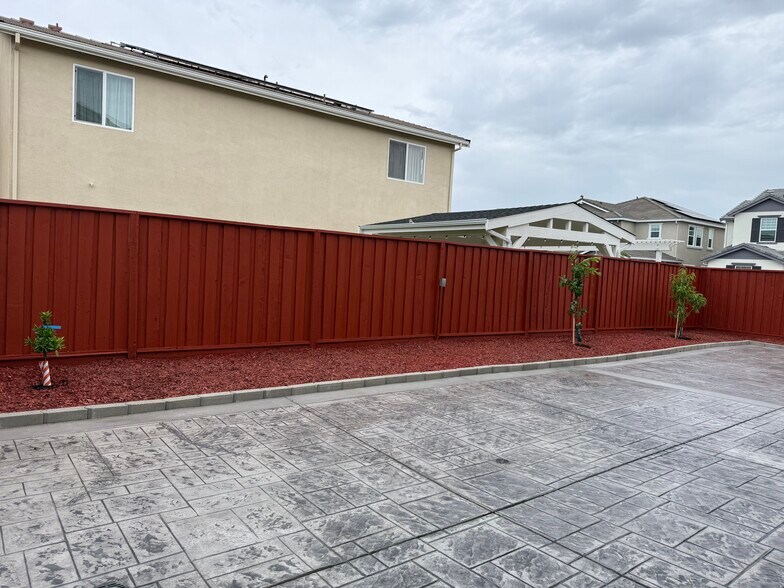 Building Photo - 5481 Dunnigan Hills Ln