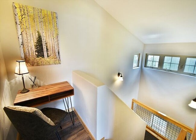 Building Photo - Summer Seasonal Rental- 734 Rocky Point Townhomes