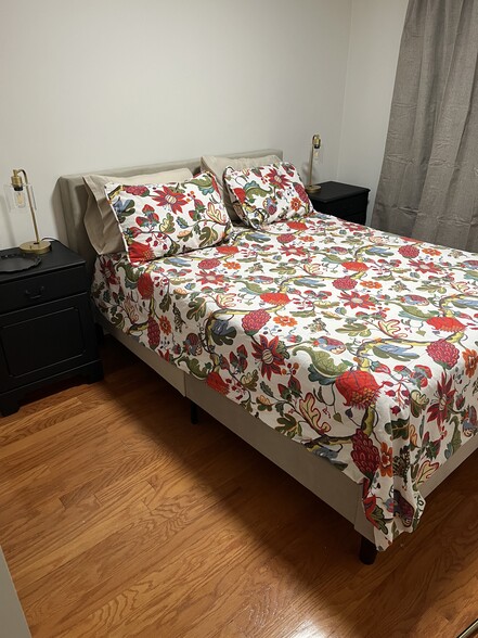 Building Photo - 2024 Gov Thomas Bladen Way