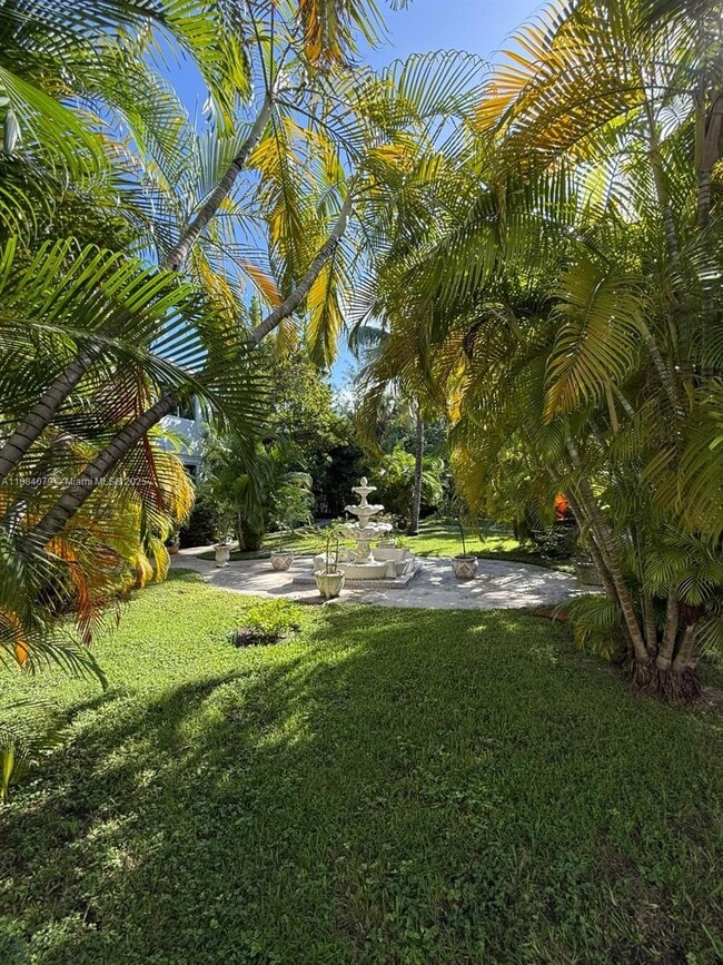 Building Photo - 10074 E Bay Harbor Dr