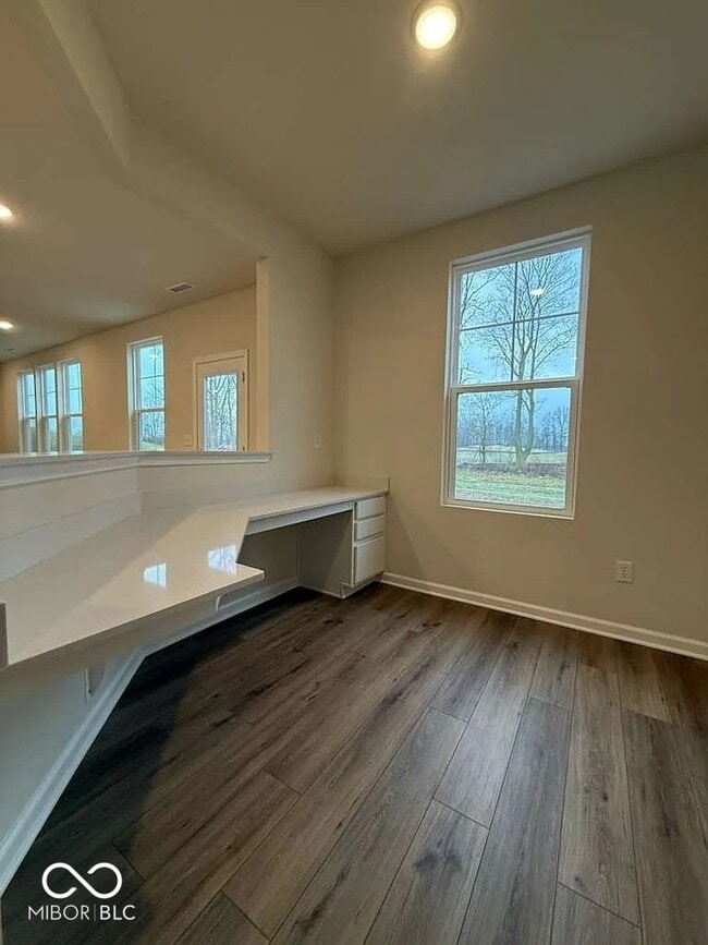 Building Photo - 6871 Seabiscuit Rd