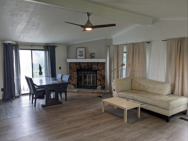 Building Photo - 101 W Skyway Dr