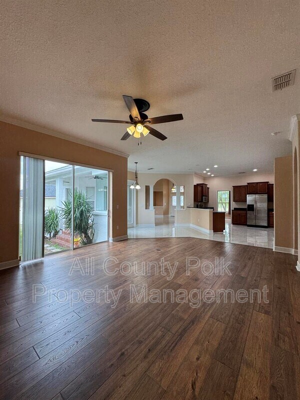 Building Photo - 2948 Vintage View Cir