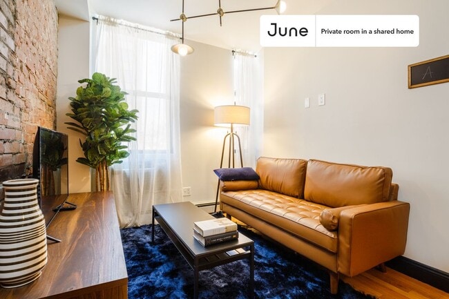 Building Photo - Room in Shared 3 bed/1 bath home in Hell's Kitchen