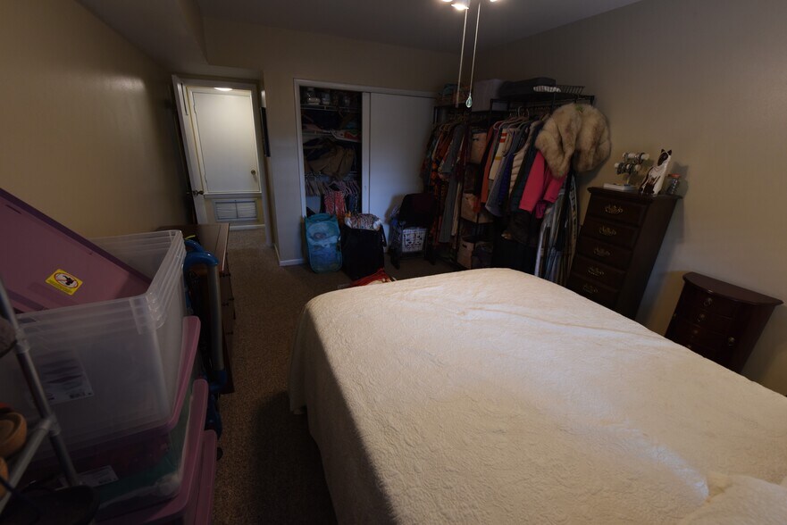 Building Photo - 57 Hanover Cir