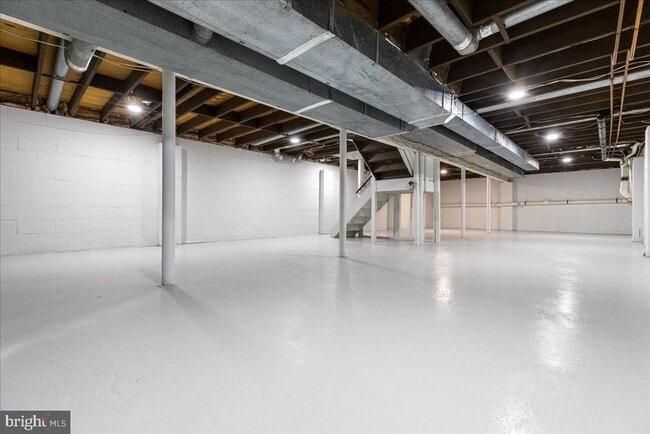 Building Photo - 27 Cartwright Dr