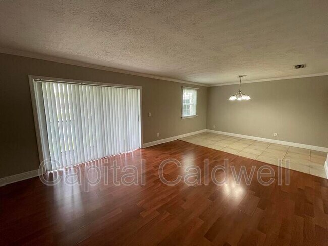 Building Photo - 13686 Orange Sunset Dr