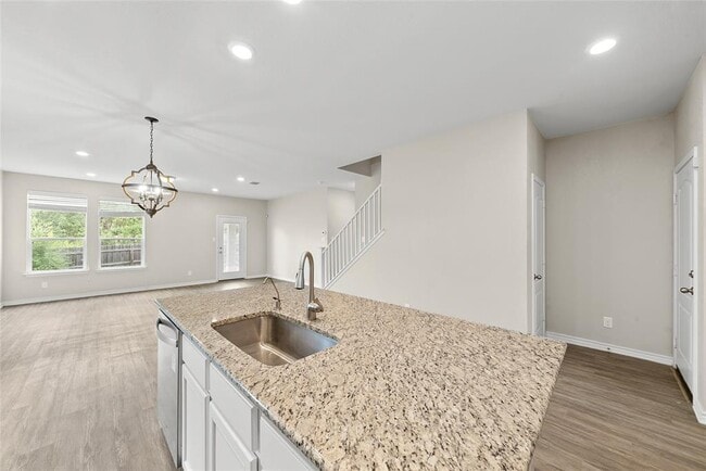 Building Photo - 7509 San Mirienda