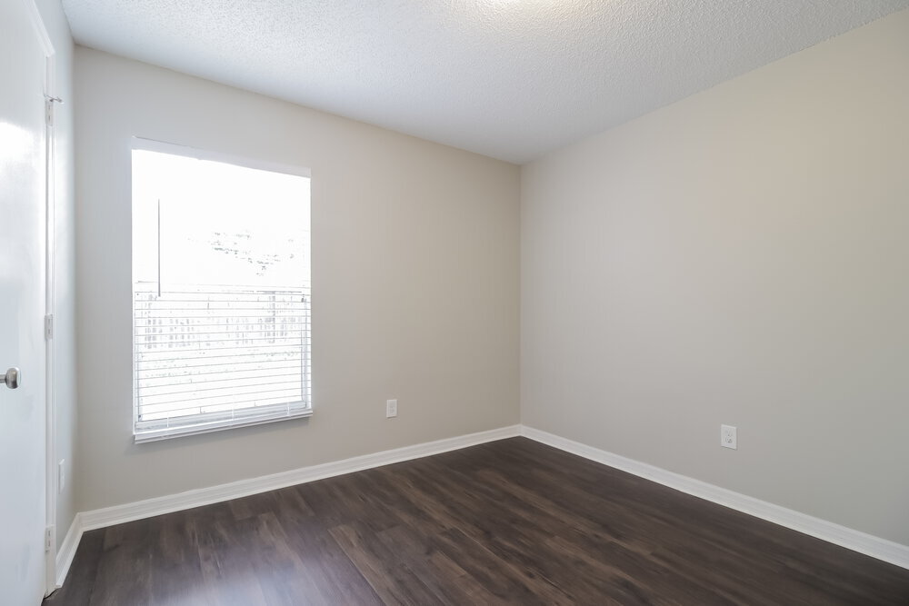 Building Photo - 8231 Rain Forest Dr