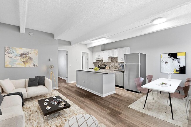Building Photo - Charmel Apartments