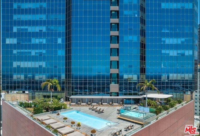 Building Photo - 1100 Wilshire Blvd