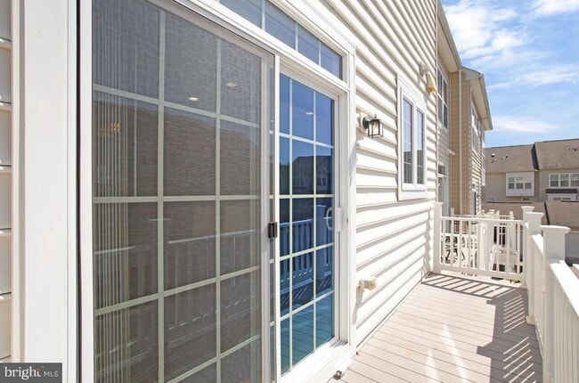 Building Photo - 505 Jurgensen Pl