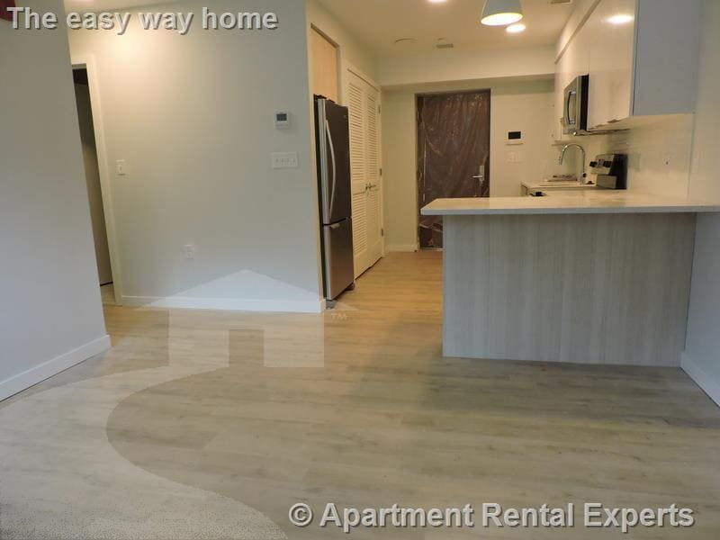 Building Photo - 10 Soden St