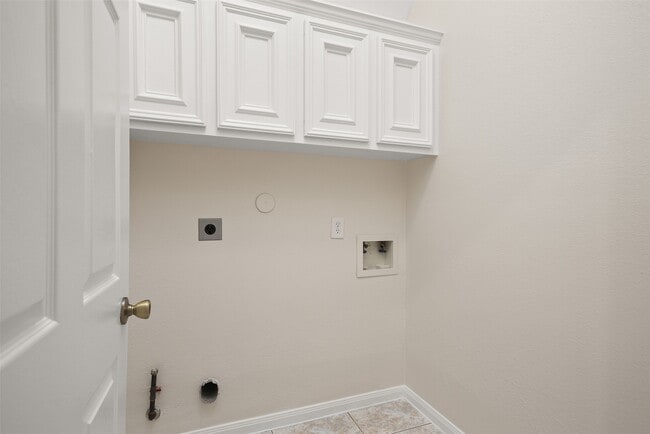 Building Photo - 3727 Clover Meadows St