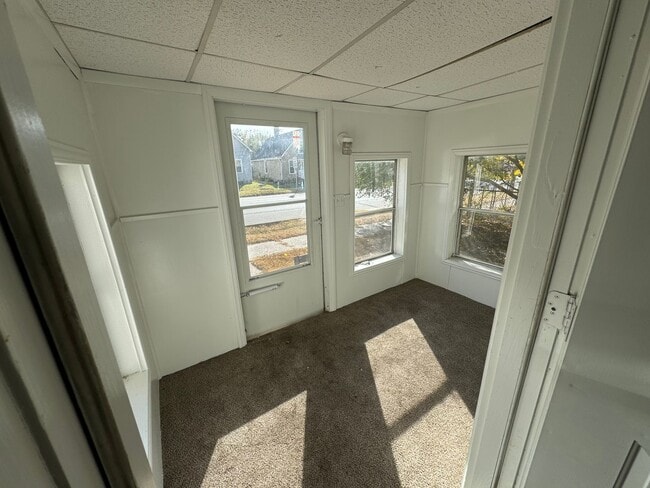 Building Photo - 4 Bedroom Rental - Ready December