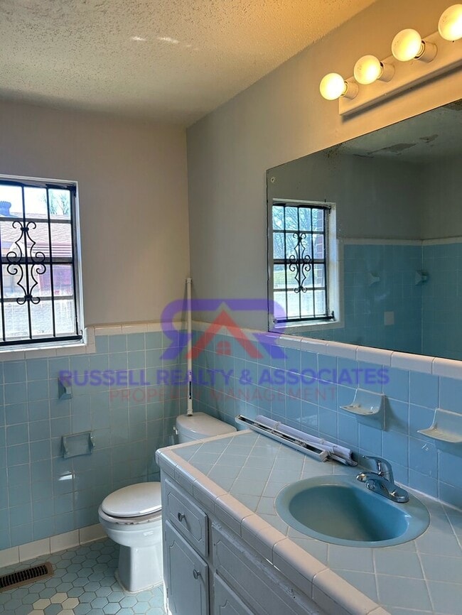 Building Photo - All Brick Bessemer Home!