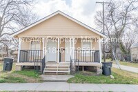 Building Photo - 1530 E 7th St