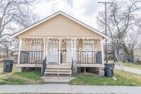 Building Photo - E 7th St Duplex